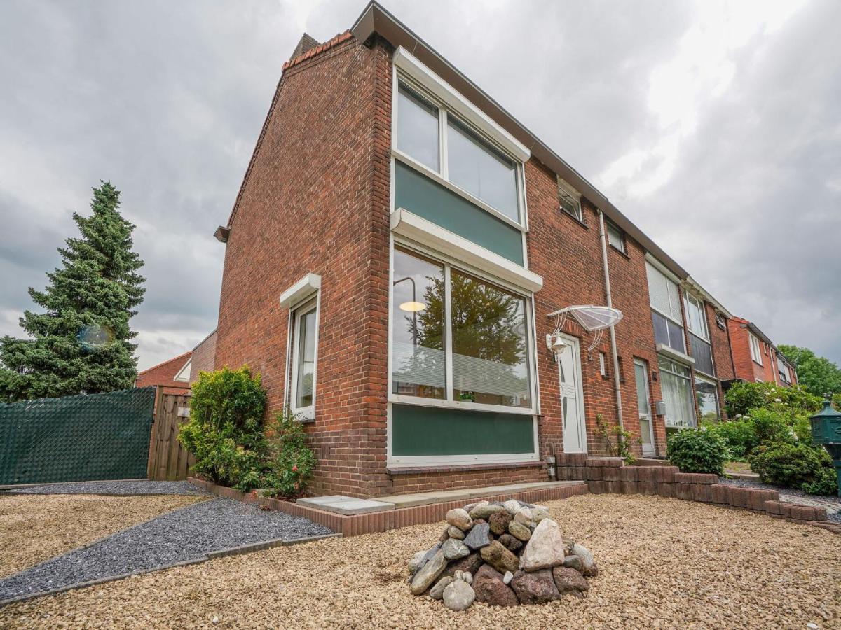 Terraced House In Kerkrade With A Garden Exterior foto