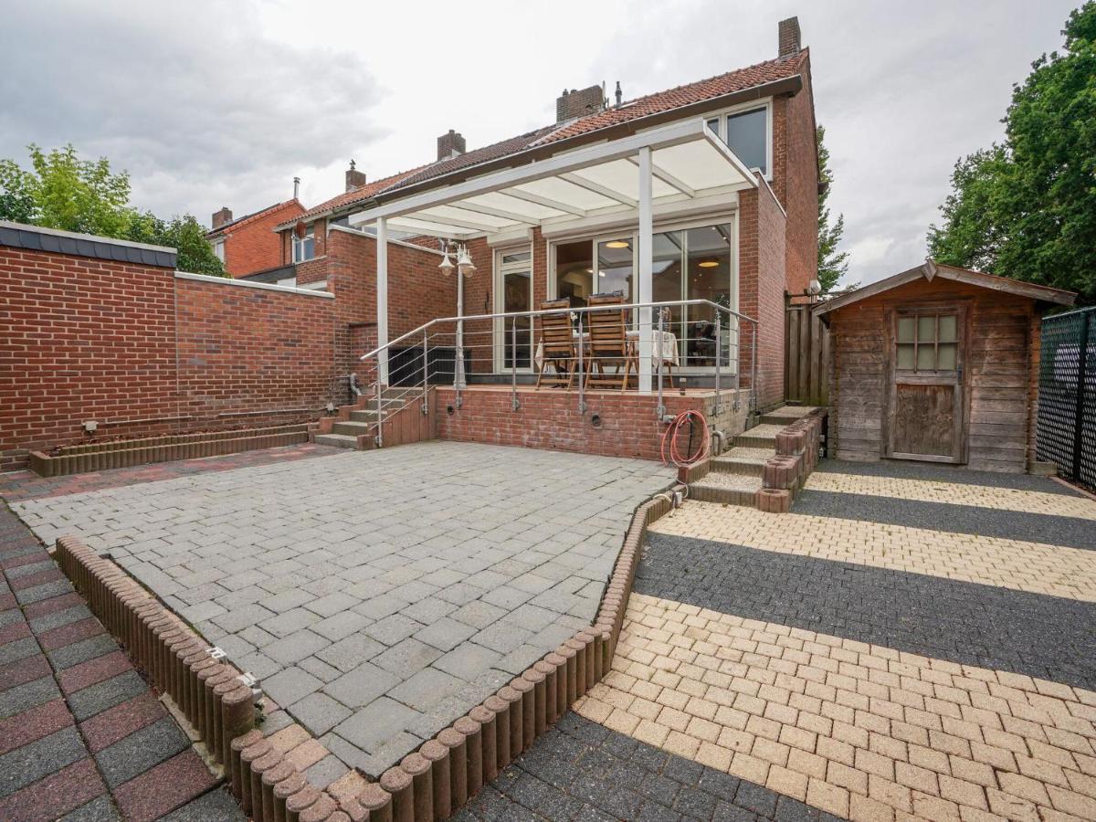 Terraced House In Kerkrade With A Garden Exterior foto
